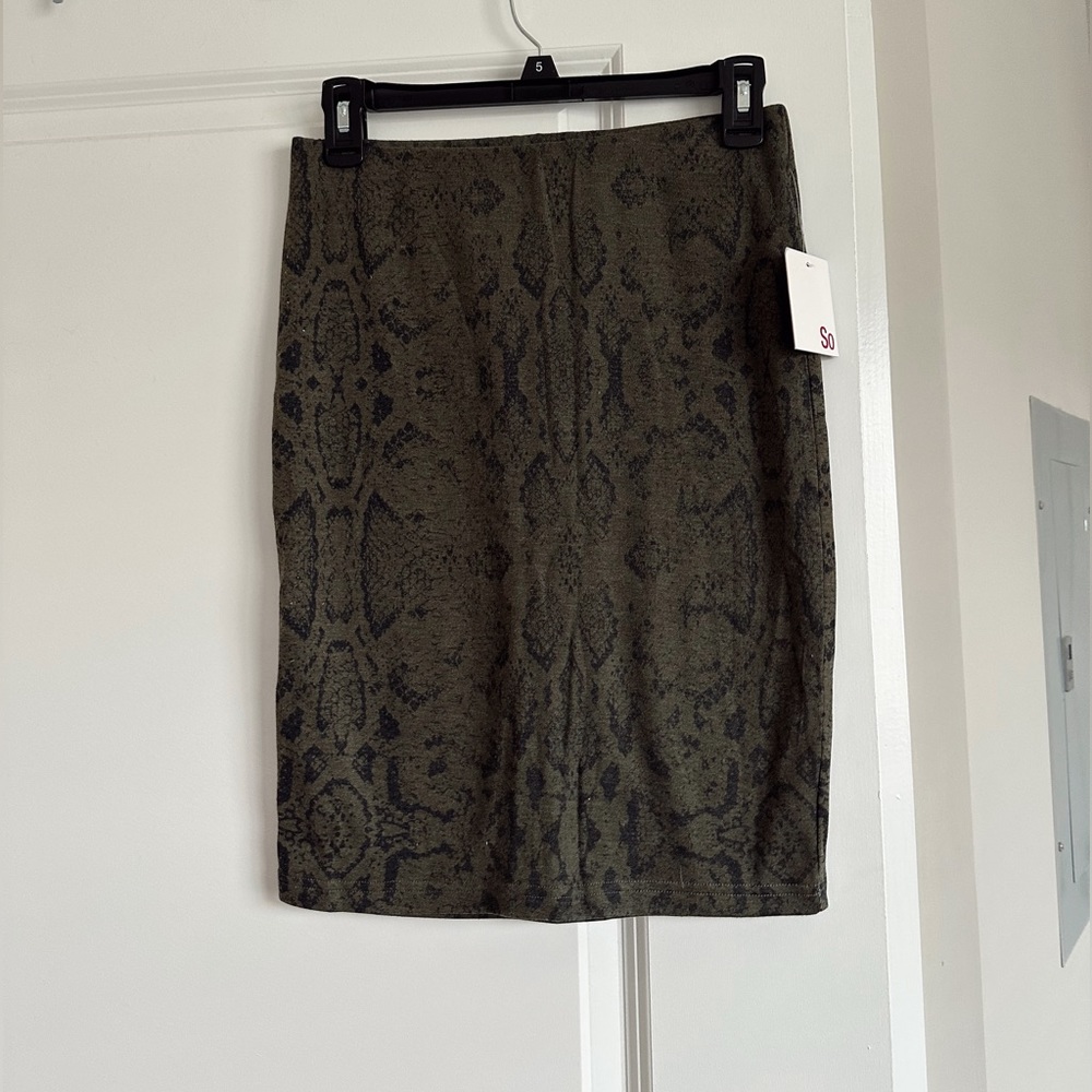 SO Patterned Tight Skirt